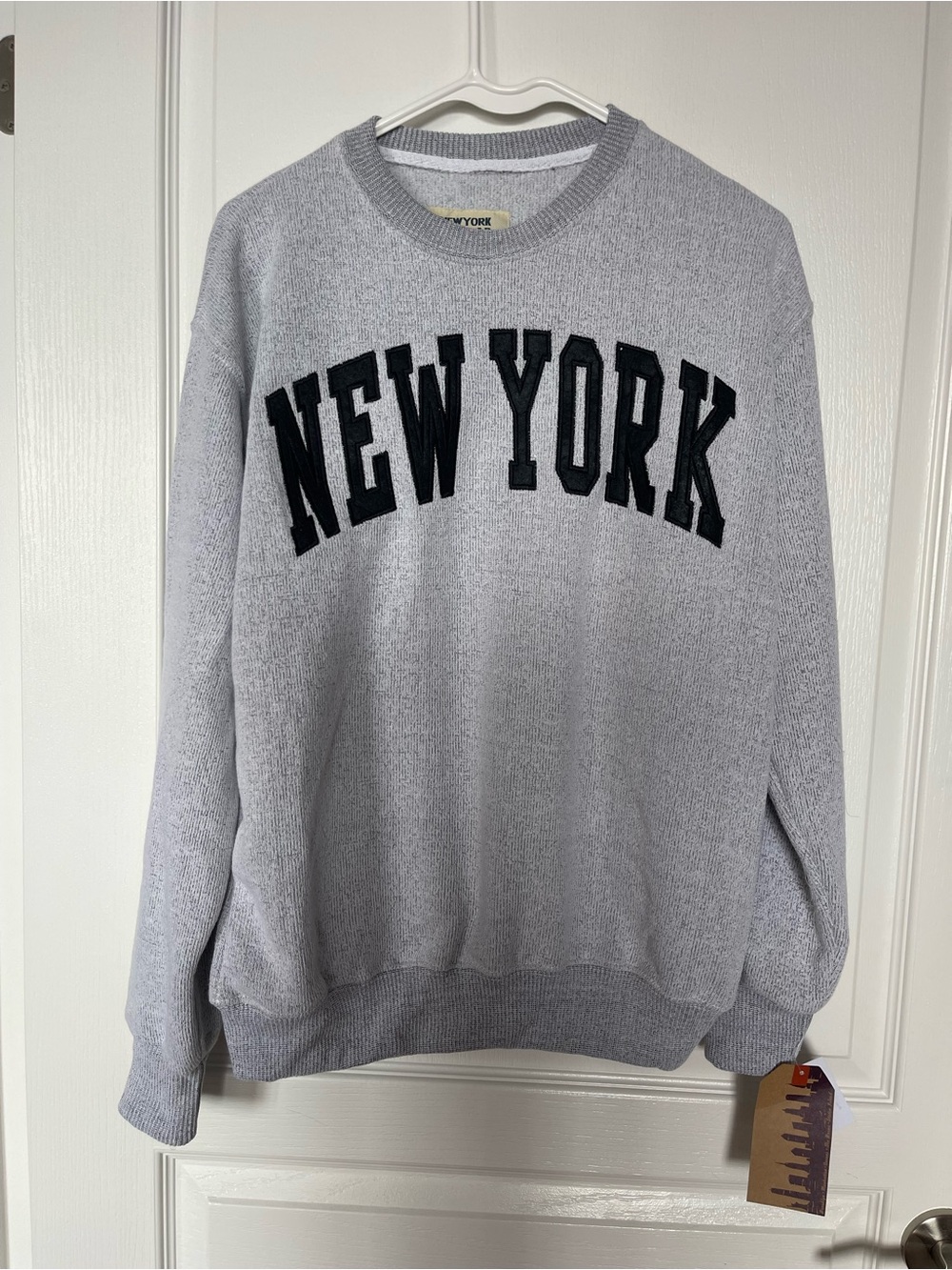 New York Popular NEW YORK Varsity Soft Fleece Crewneck Sweatshirt size Medium